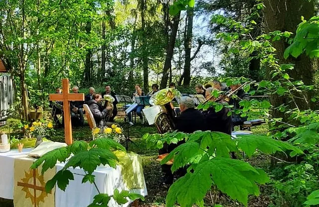 Foto Posaunenchor Vasbeck im Grünen